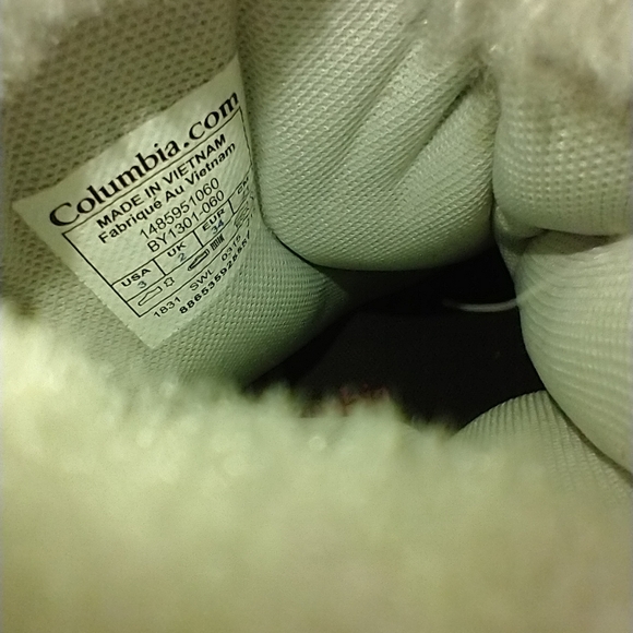 Columbia 100 Grams Waterproof Insulated Boots Girl's sz 3. - Picture 9 of 9